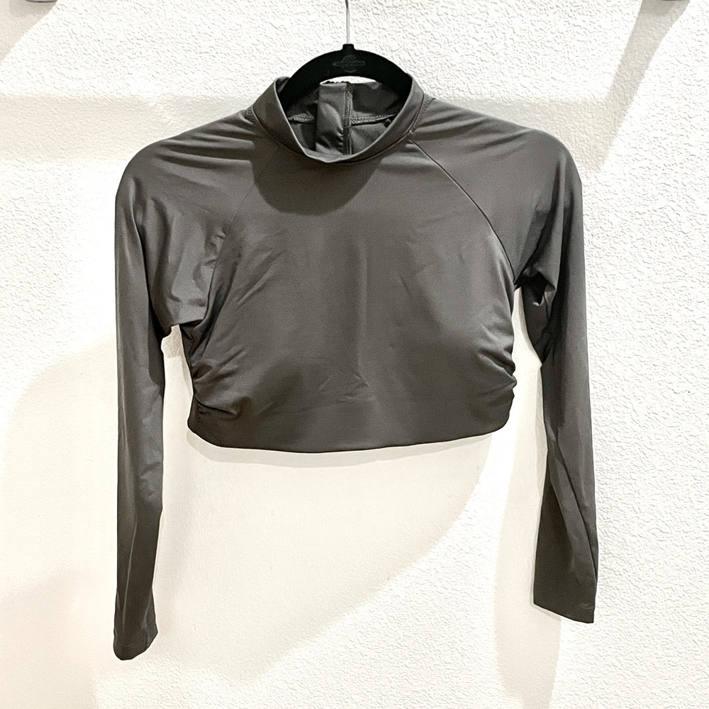 Athleta long sleeve top for swim or yoga